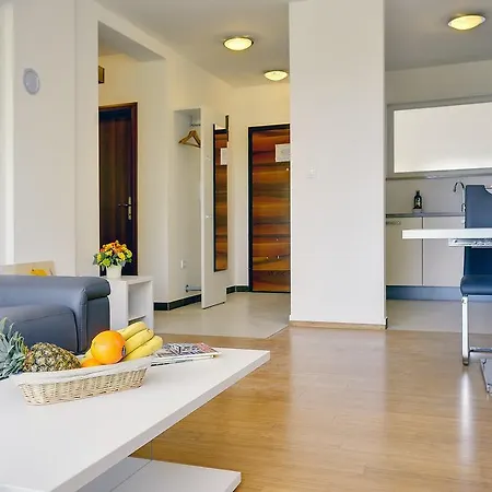 아파트 Apartments Vea