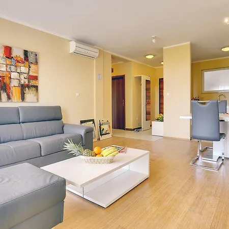 Apartments Vea Pula