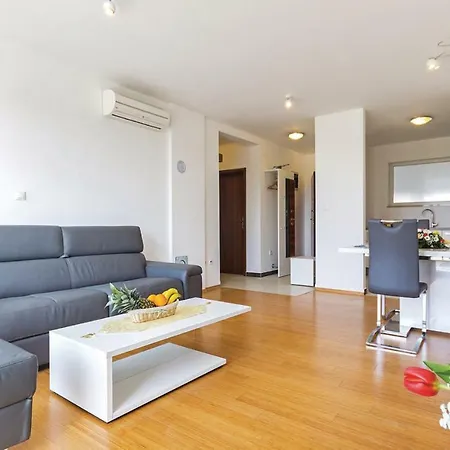 Apartments Vea Πούλα